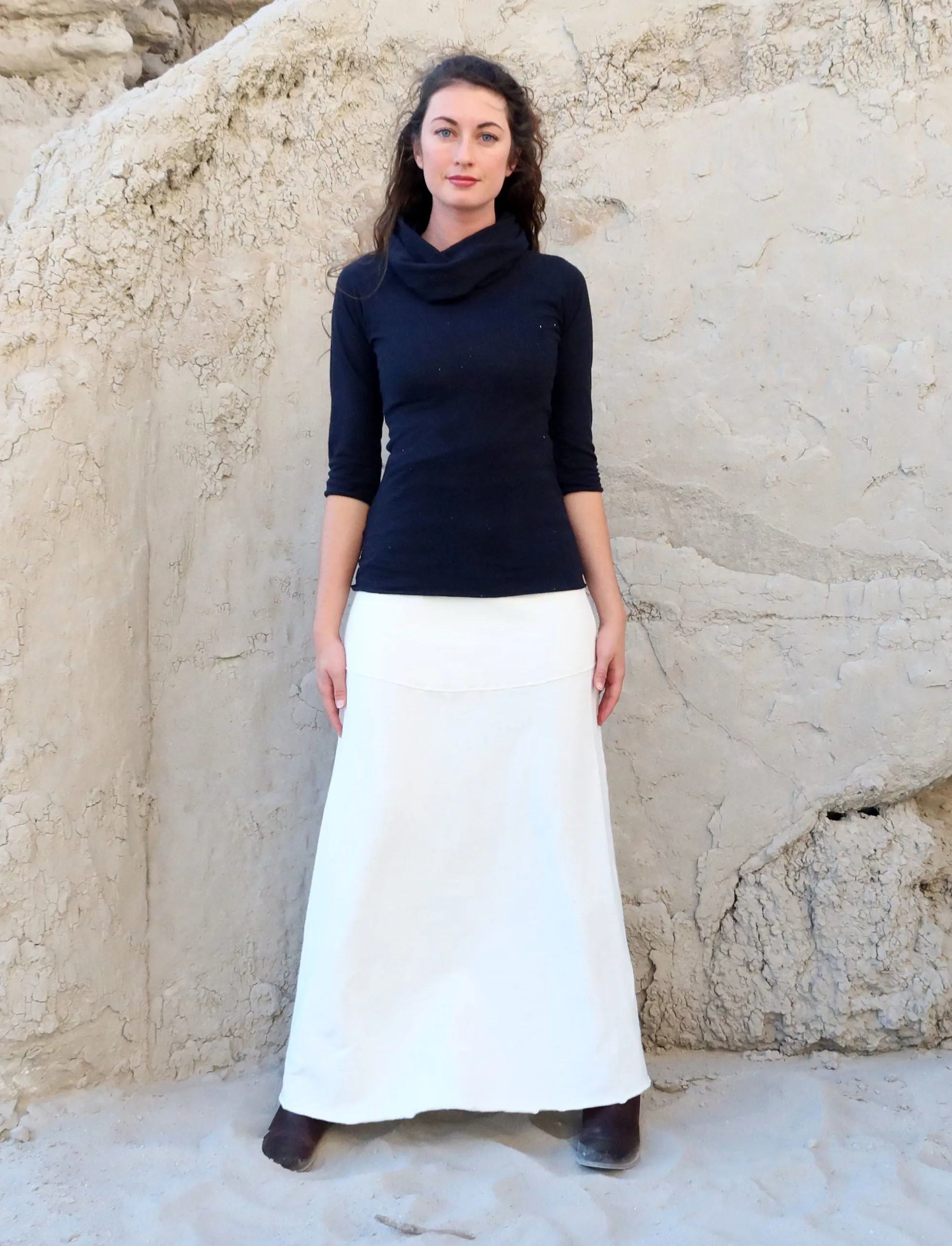 Kangaroo Pocket Simplicity Long Skirt