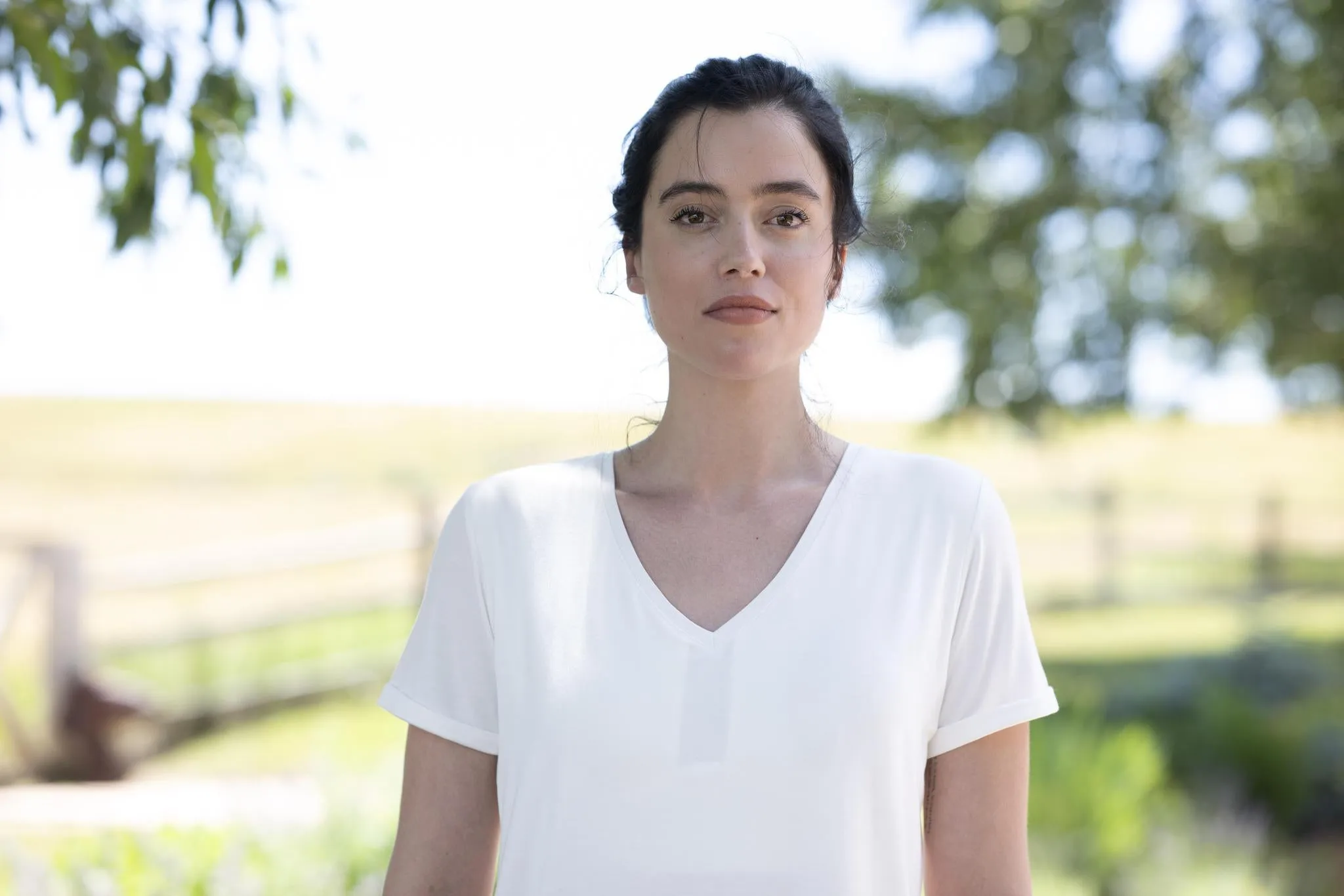 Restless lounger t-shirt with shelf bra in ivory