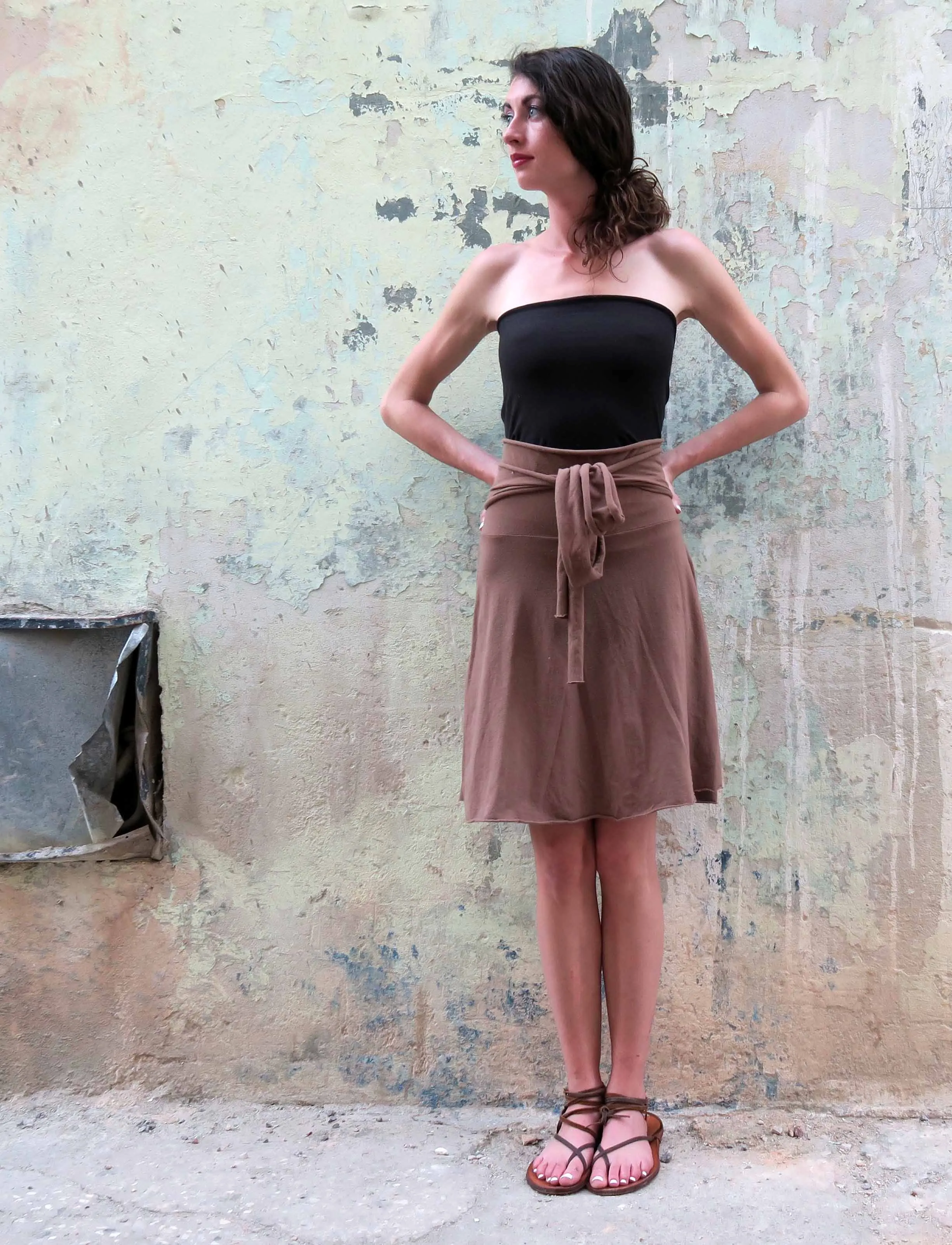 Wide Belted Simplicity Short Skirt